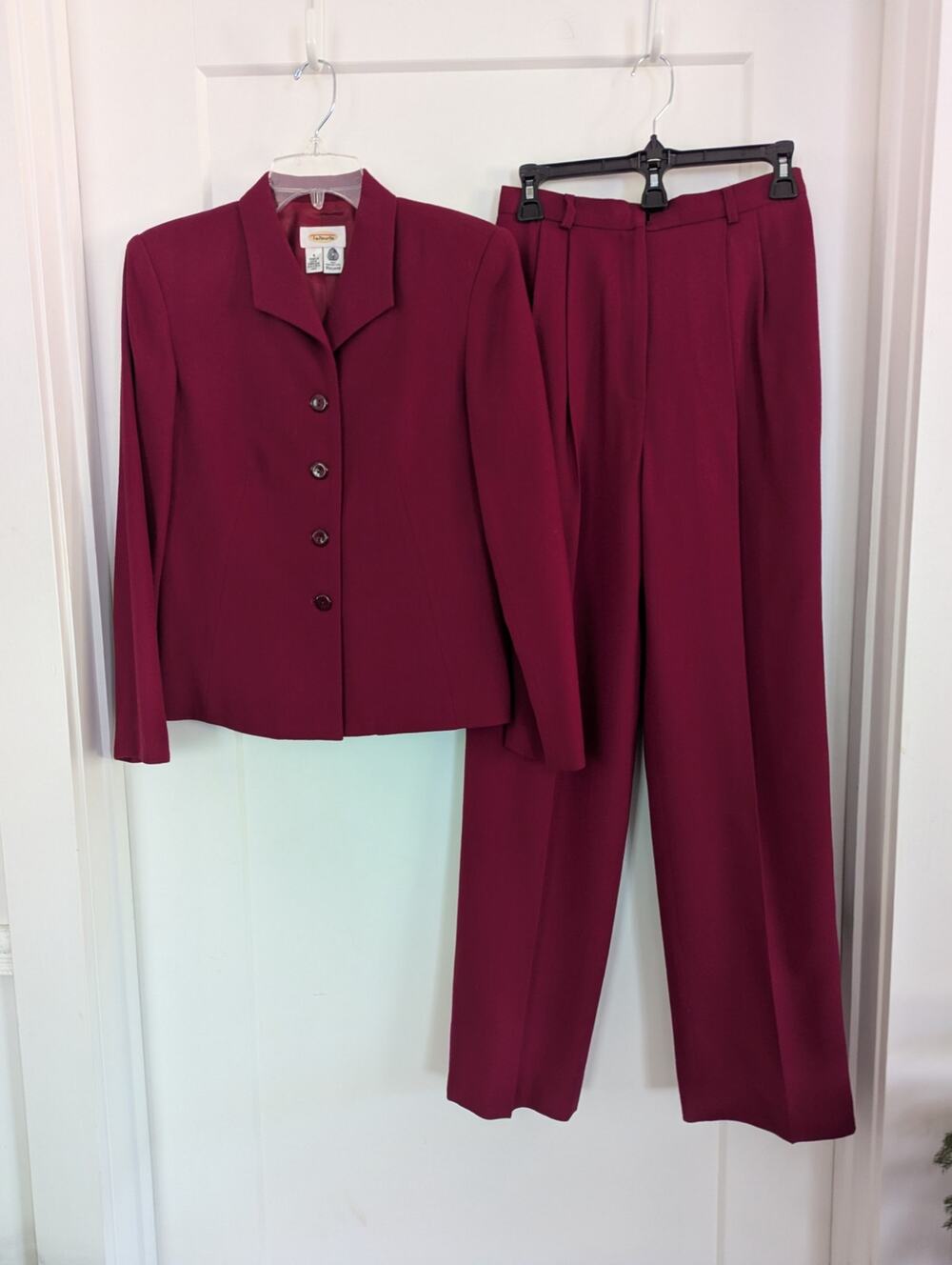 Vtg Talbots 100% Wool Pant Suit 4 Burgundy Red Blazer Pleated Trousers USA